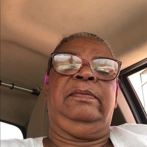 Meet your Posher, Norma